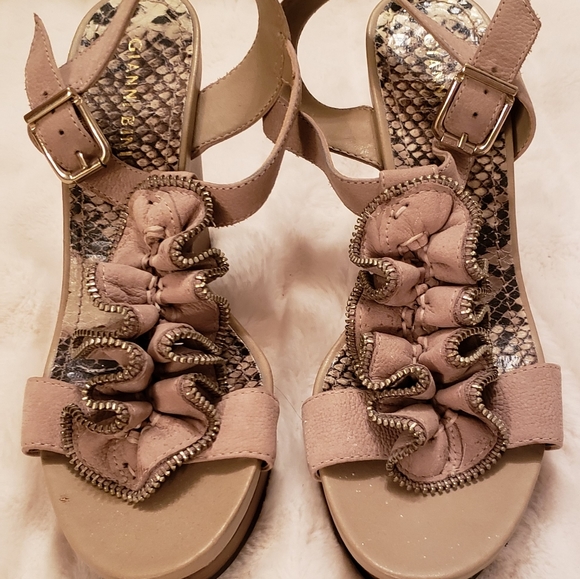 Wedges - Picture 1 of 3